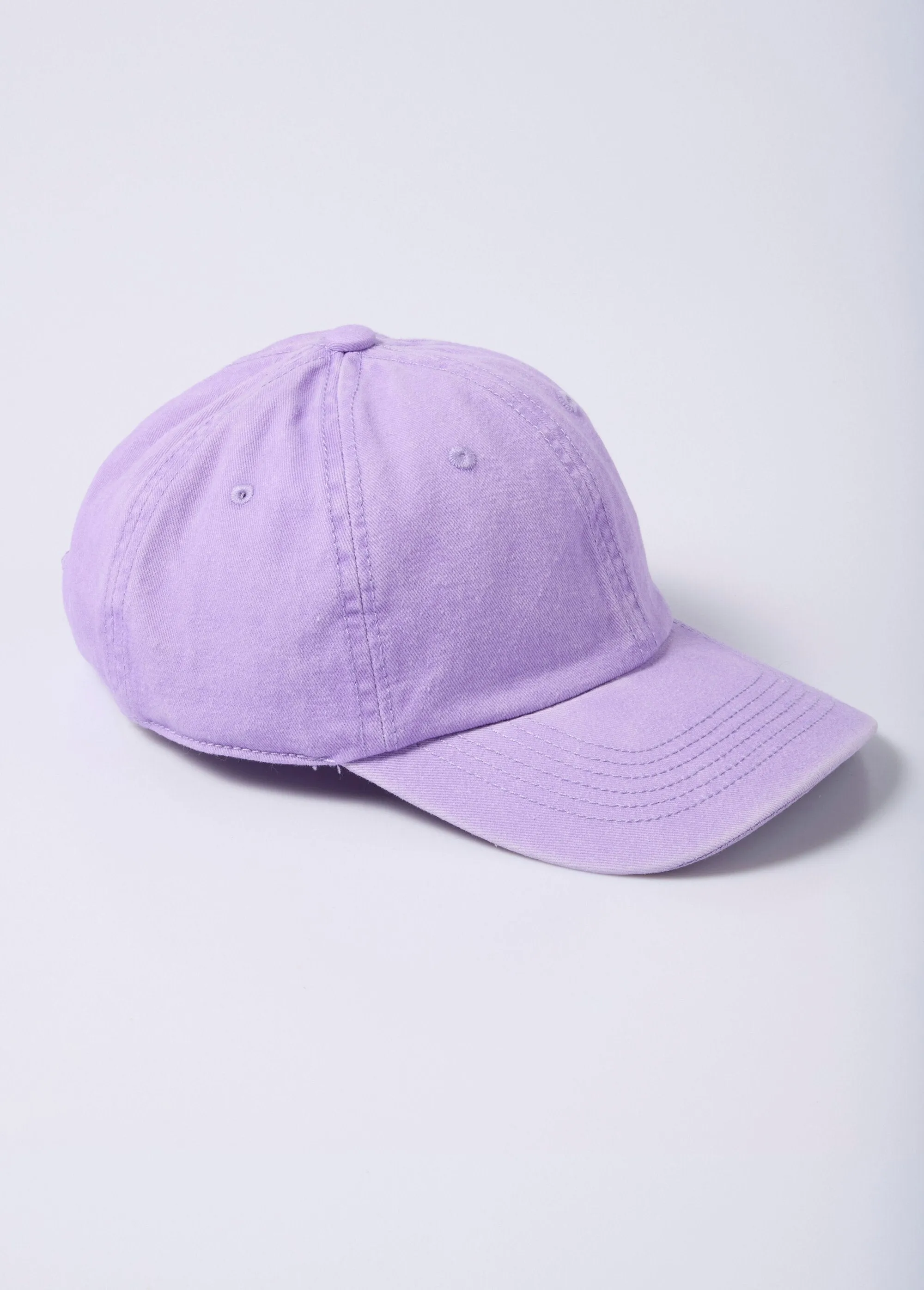 Colorful canvas cap with a worn effect