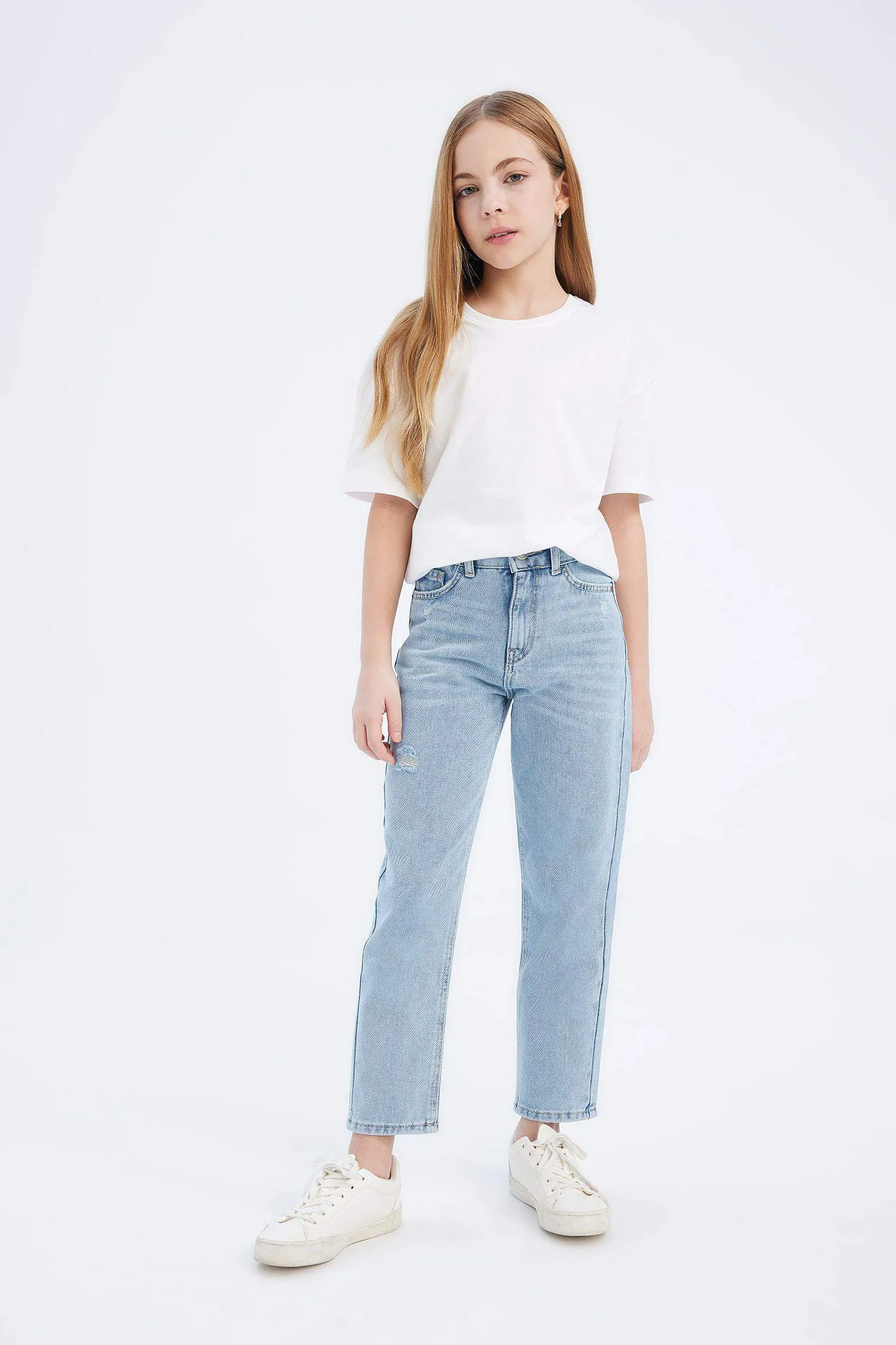 Girl Mom Fit Standard Leg Jeans