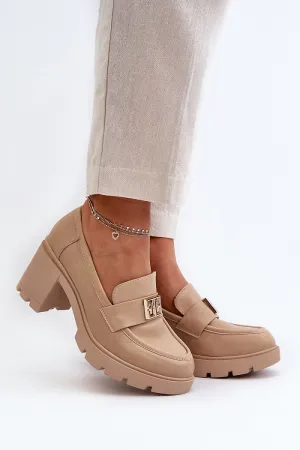 Heeled low shoes