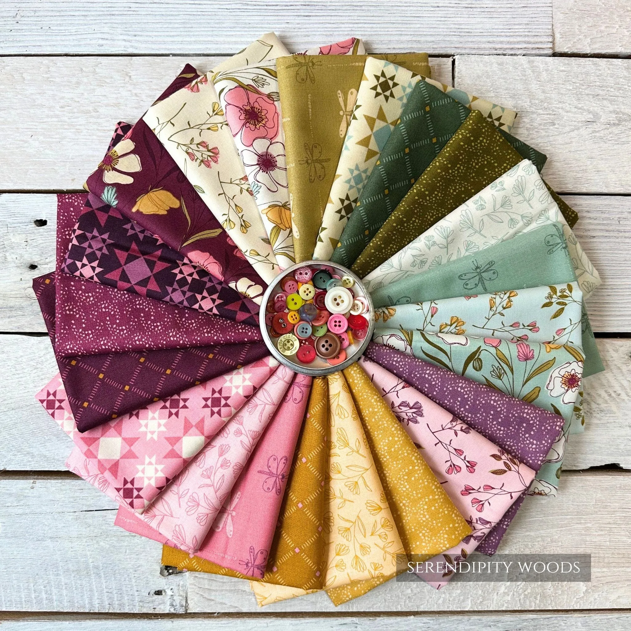 Meadow Walk Poppies Meadow Cream Fabric 1337-L