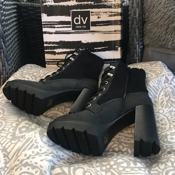 New Dolce Vita Dixy Faux Shearling Trim Heel Platform Boots