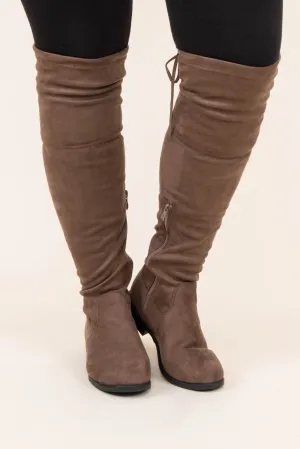 Right Way To Walk Suede Boot, Taupe